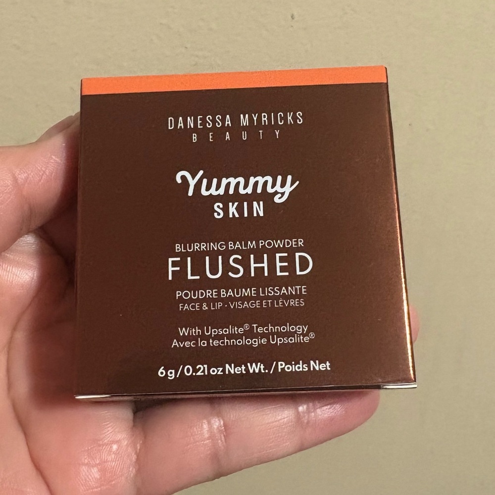 Danessa Myricks Beauty Yummy Skin Blurring Balm Powder - in BELLINI Brand New - Picture 1 of 10